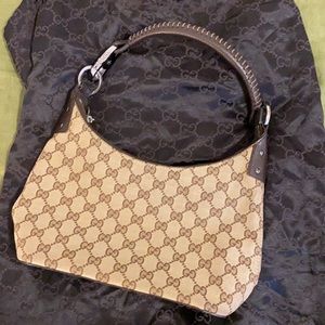 Authentic early 2000s Gucci Monogram Hobo Mini Bag (115002)